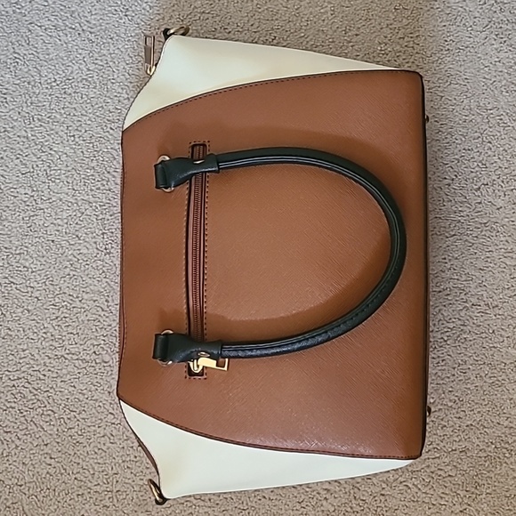 Neutral Colorblock Purse - Picture 2 of 6